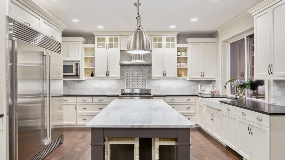 Custom Kitchen Cabinets Perth: 5 Creative Ways to Update Your Kitchen Cabinets Without Painting